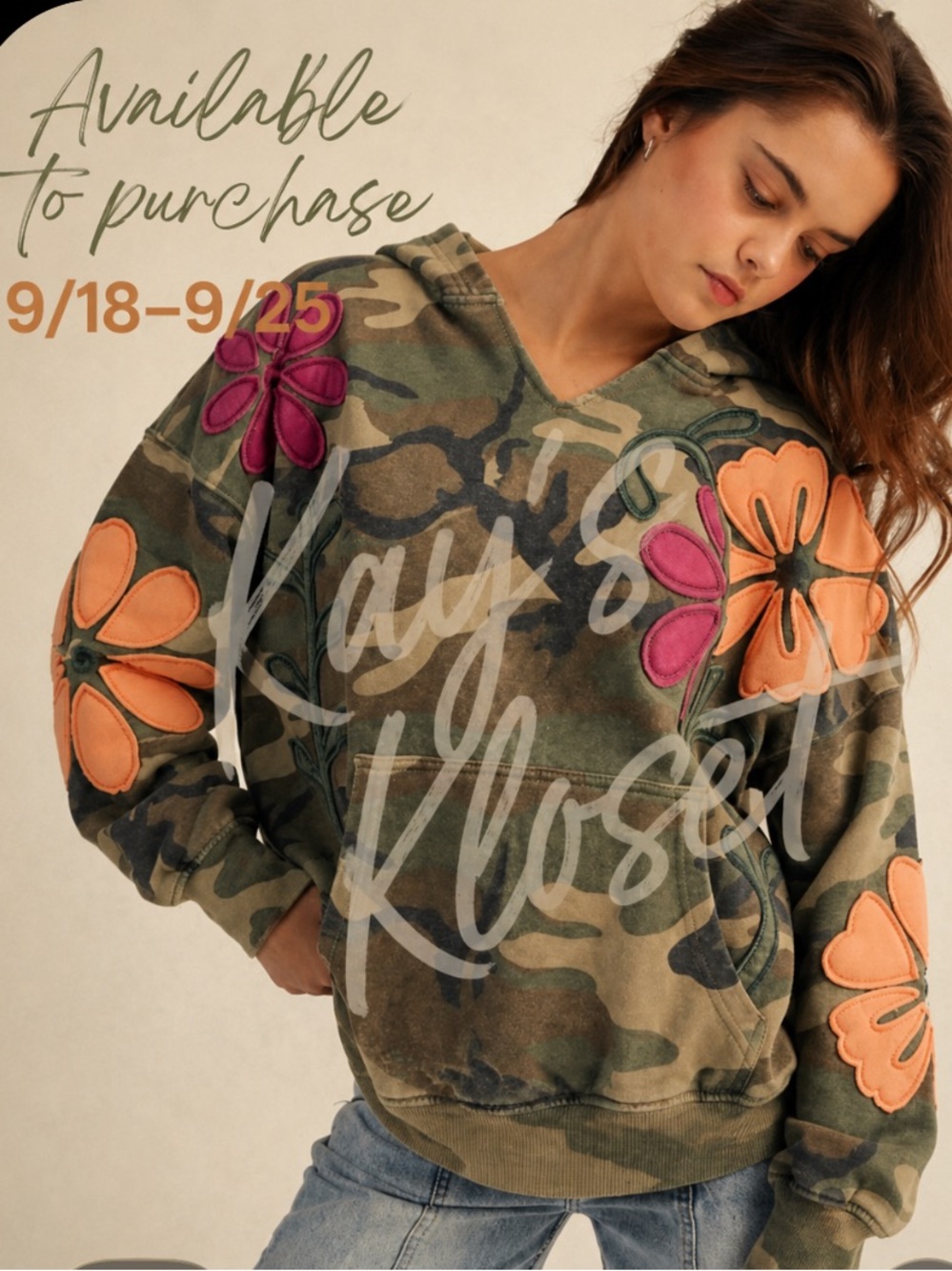 BF91–(🚨 ETA 9/25) 🤎🧡💚 STUNNING 🤩 Camo Hoodie with Floral Appliqués
